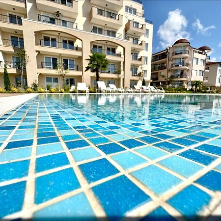 Ipanema Beach - Menada Apartments Sveti Vlas Eksteriør bilde