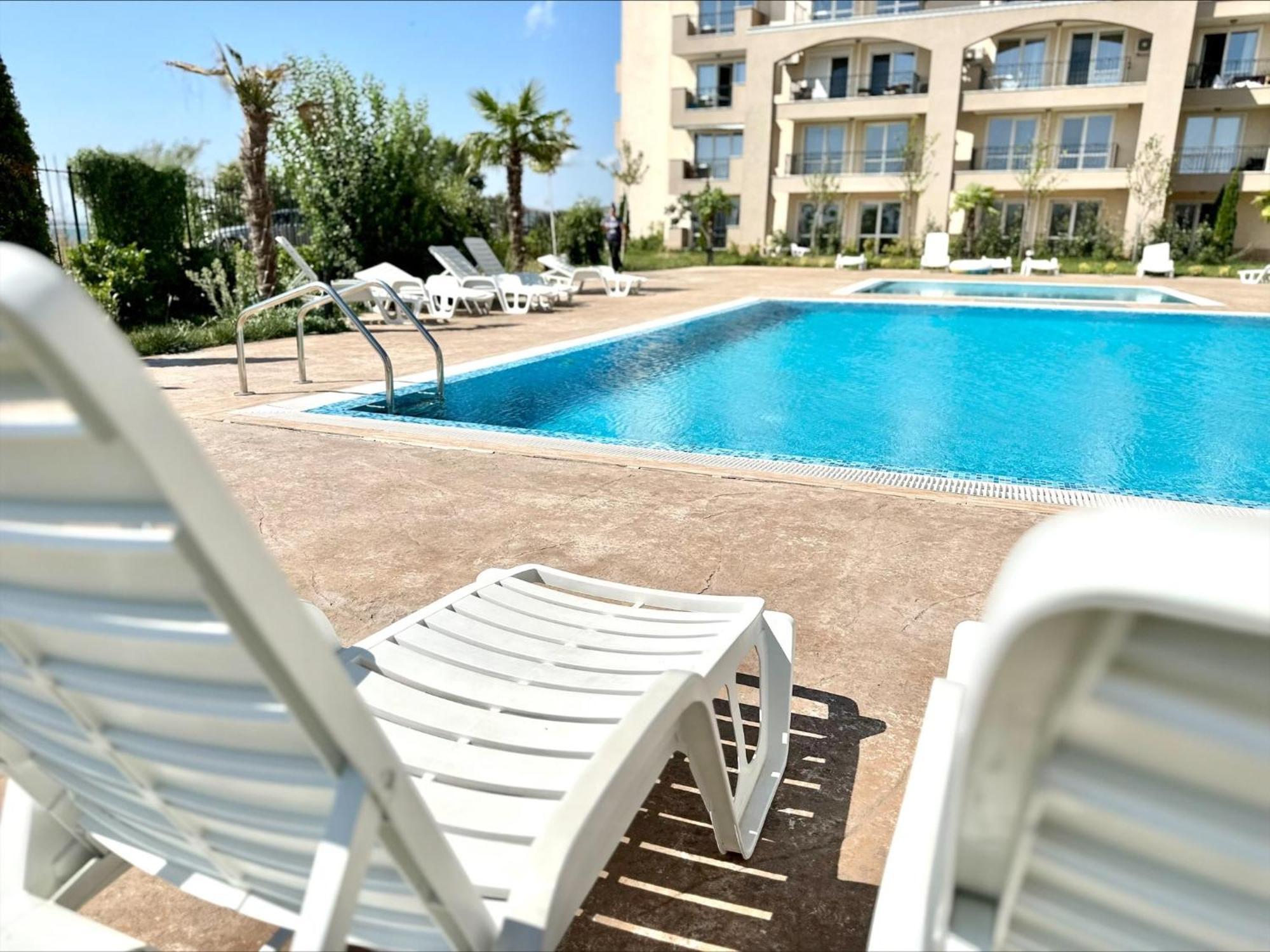 Ipanema Beach - Menada Apartments Sveti Vlas Eksteriør bilde