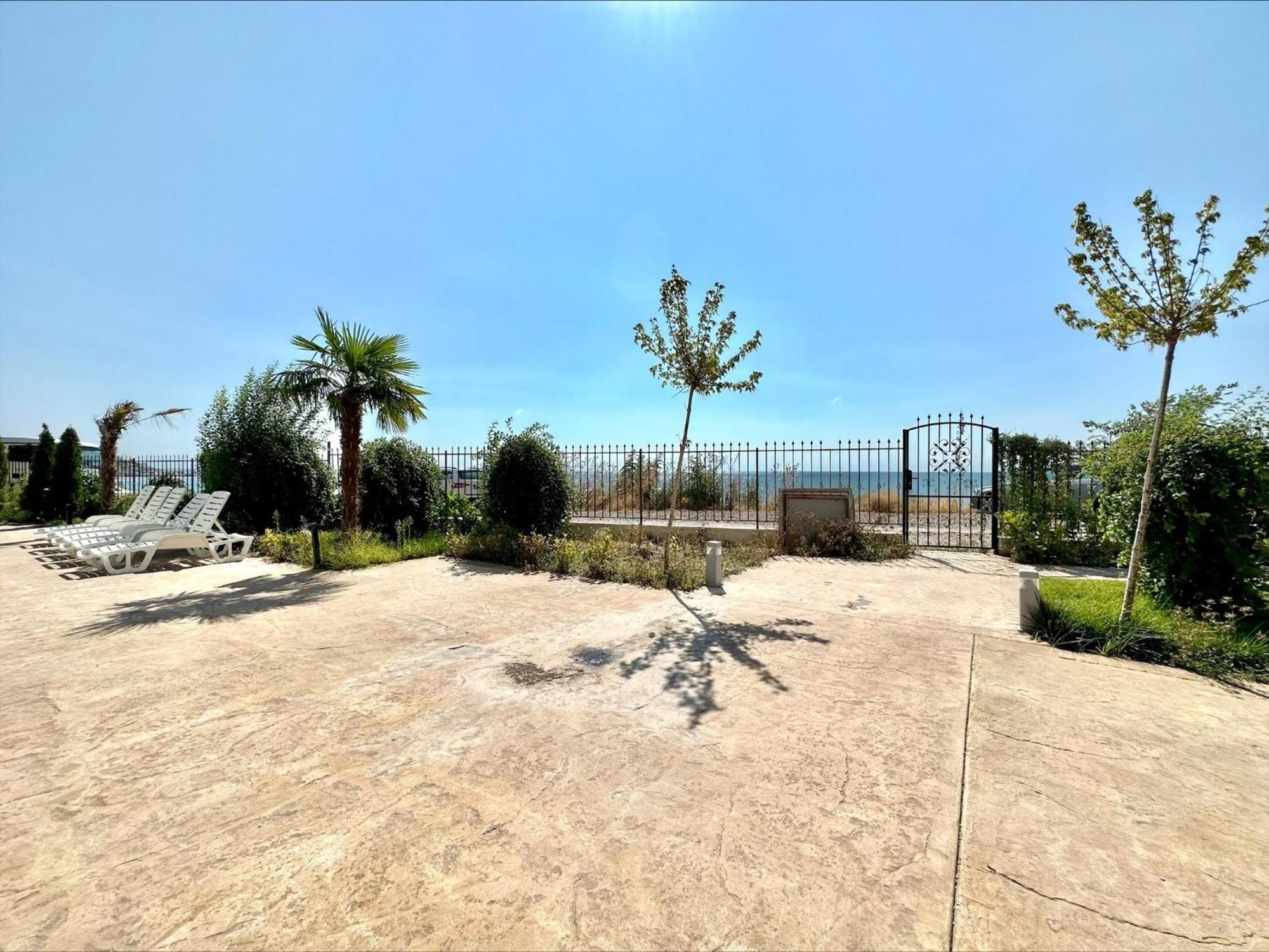 Ipanema Beach - Menada Apartments Sveti Vlas Eksteriør bilde
