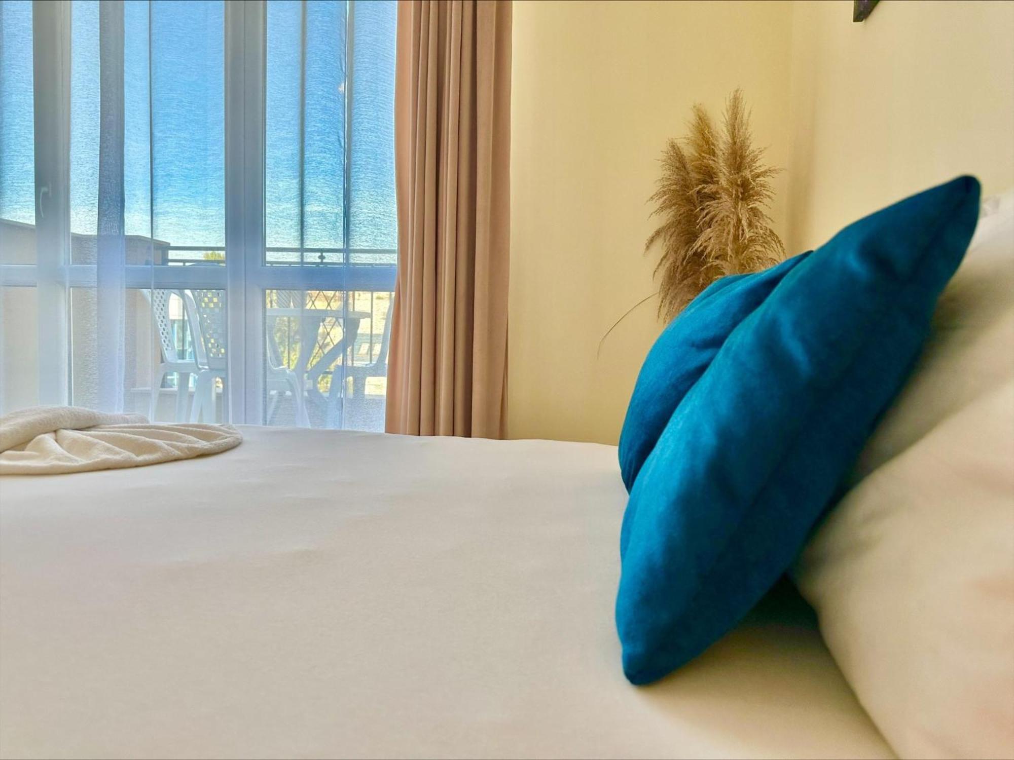 Ipanema Beach - Menada Apartments Sveti Vlas Rom bilde
